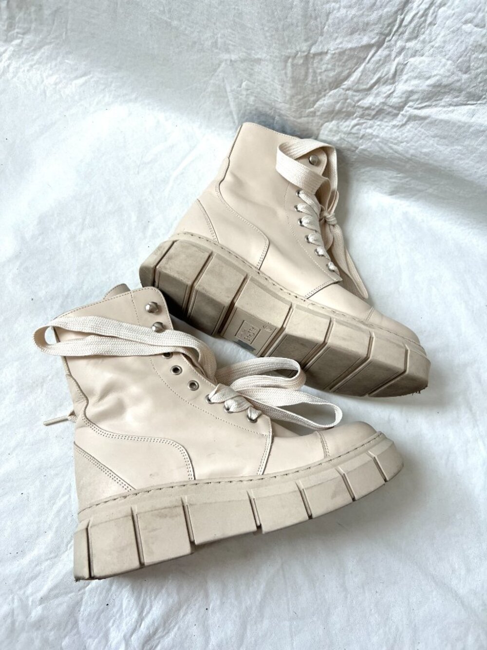 Alohas boots combat Can Can cream beige leather lace up platform lug 38 7 7.5. - Picture 7 of 14